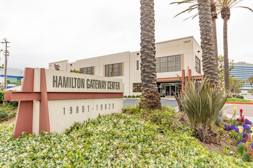 Primary Photo Of 19827 Hamilton Ave, Torrance Warehouse For Lease