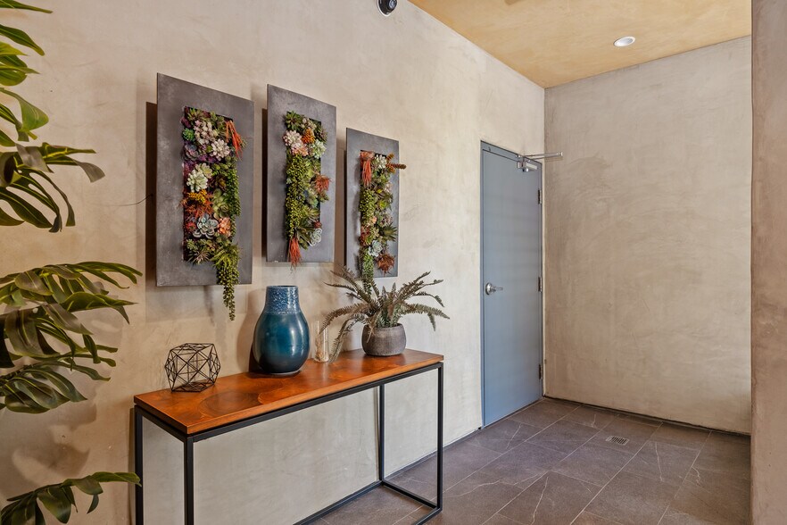 More Photos Of 11254 Mississippi Ave, Los Angeles Multifamily For Sale