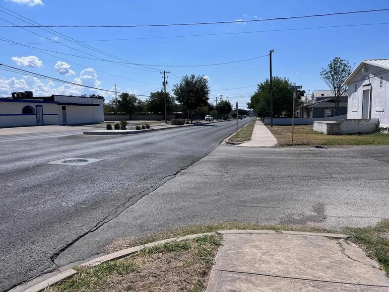 More Photos Of , Del Rio Unknown For Sale