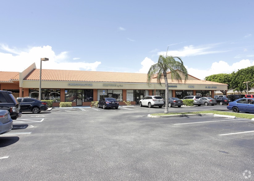 More Photos Of 450 NE 20th St, Boca Raton General Retail For Lease