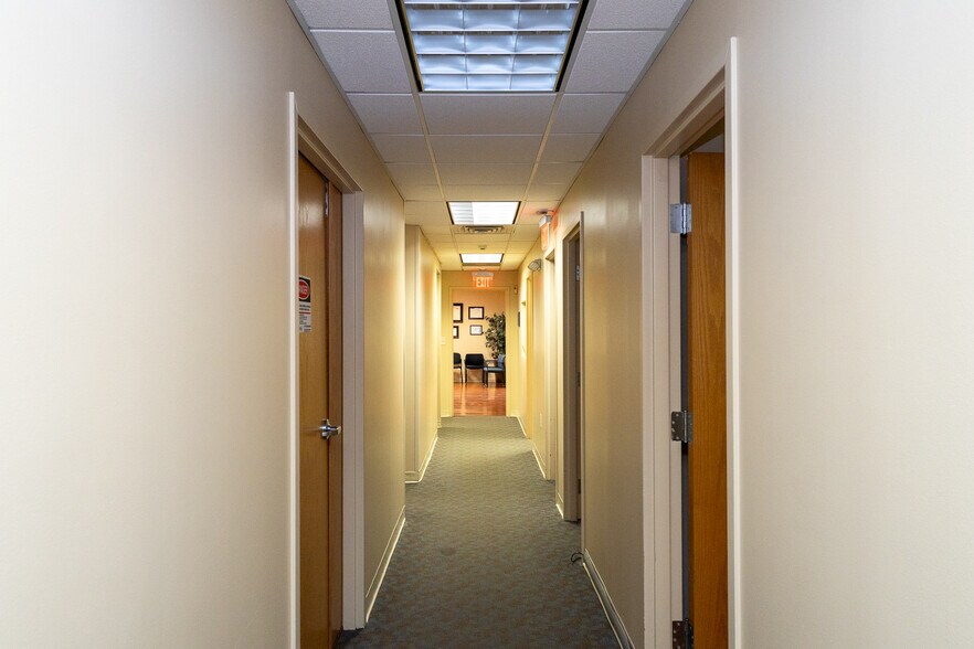 More Photos Of 195 Thomas Johnson Dr, Frederick Medical For Sale