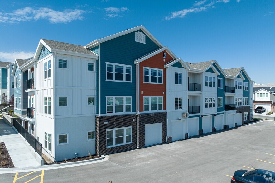 More Photos Of 14352 S Via Molvero Way, Herriman Apartments For Lease