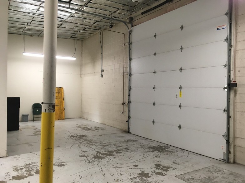 More Photos Of 2014 W 6th Ct, Spokane Warehouse For Lease