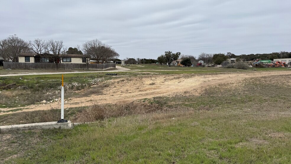 More Photos Of 4077 Highway 16 S, Bandera Land For Lease