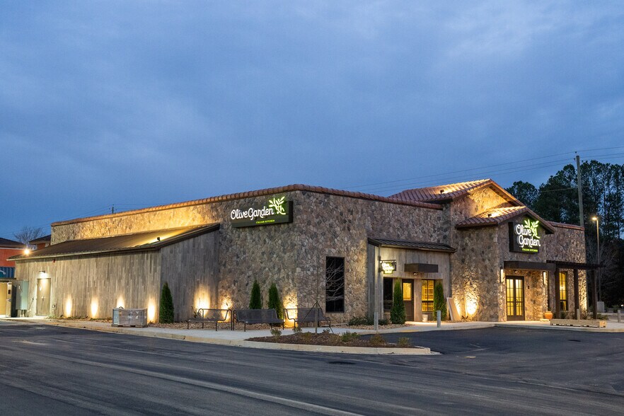 More Photos Of 1350 E East-West Connector, Austell Restaurant For Sale