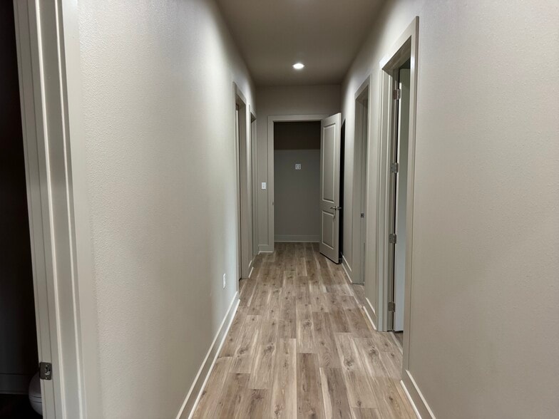 More Photos Of 4230 S Major Dr, Beaumont Warehouse For Lease