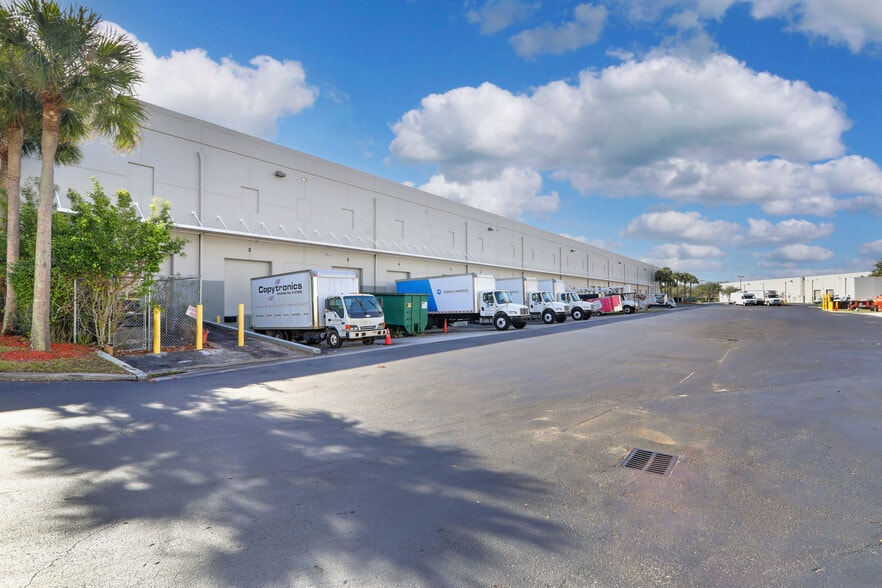 More Photos Of 14350 Commerce Way, Miami Lakes Warehouse For Lease