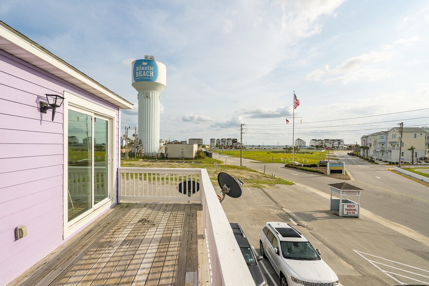 More Photos Of 100 E Fort Macon Rd, Atlantic Beach Restaurant For Sale