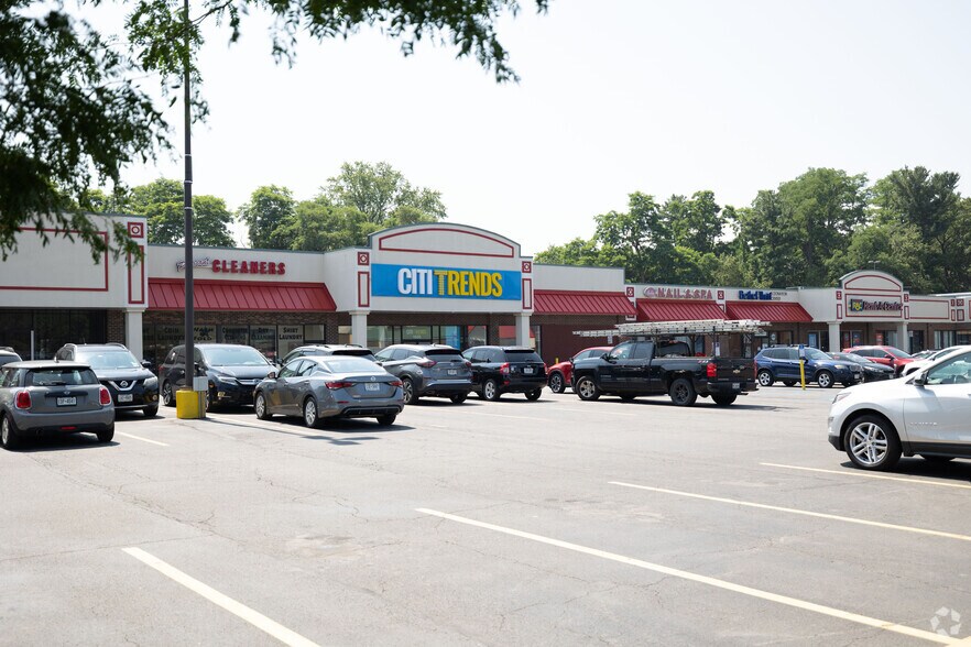 More Photos Of 1400-1450 Altamont Ave, Schenectady Storefront For Lease