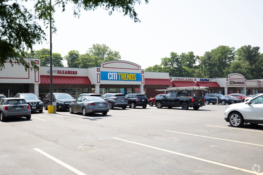 More Photos Of 1400-1450 Altamont Ave, Schenectady Storefront For Lease