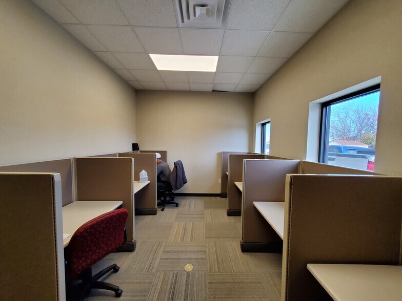 More Photos Of 4725 College Park, San Antonio Office For Lease