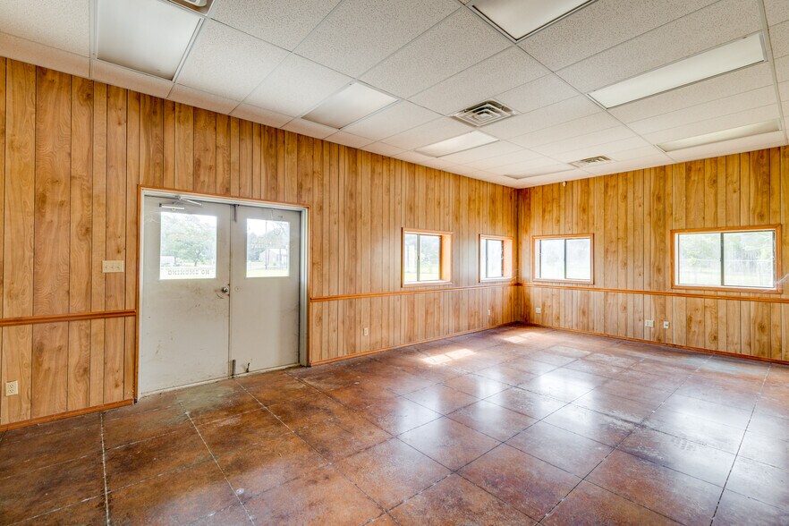 More Photos Of 7603 Old Monroe Rd, Bastrop Specialty For Sale