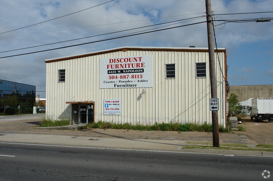 More Photos Of 4425 W Napoleon Ave, Metairie Freestanding For Lease
