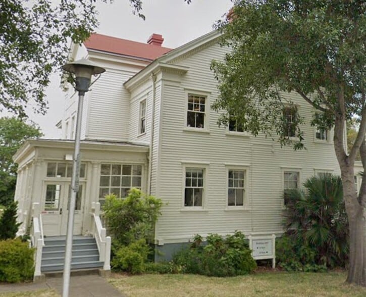 Primary Photo Of 1004 Oreilly Ave, San Francisco Office For Lease