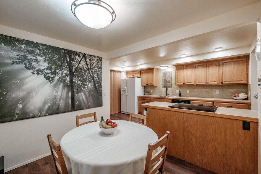 More Photos Of 909 Curry Rd, Roseburg Specialty For Sale