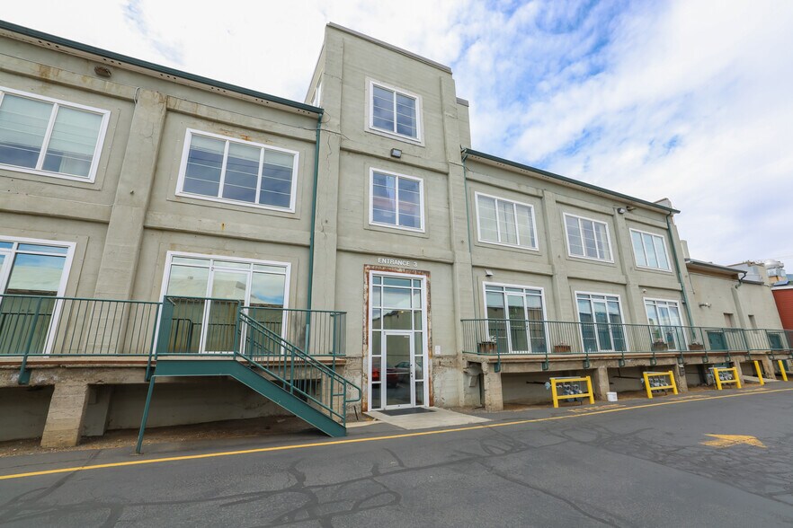 More Photos Of 5110 Tieton Dr, Yakima General Retail For Sale