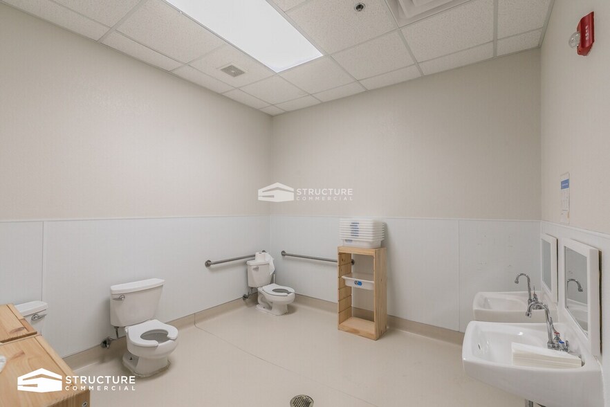 More Photos Of 6800 Bountiful Grove Dr, McKinney Daycare Center For Sale