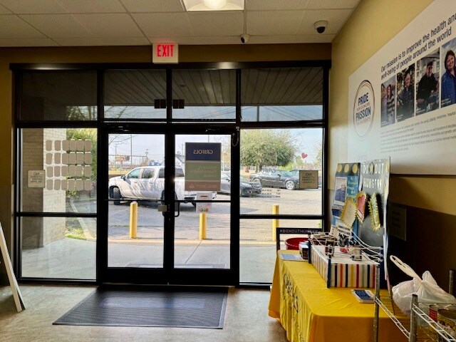 More Photos Of 4600-4610 Bragg Blvd, Fayetteville General Retail For Sale