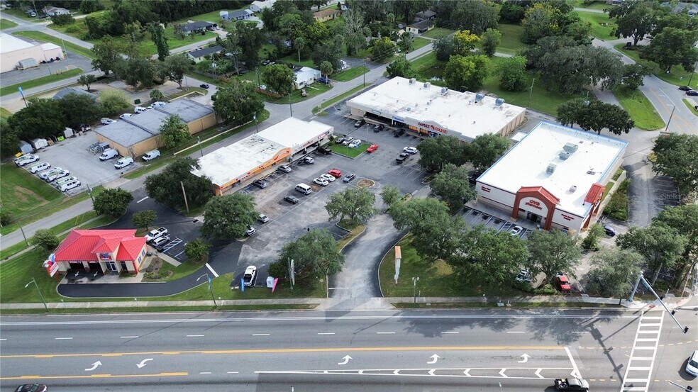 More Photos Of 5810-5840 SE Abshier Blvd, Belleview Storefront For Sale
