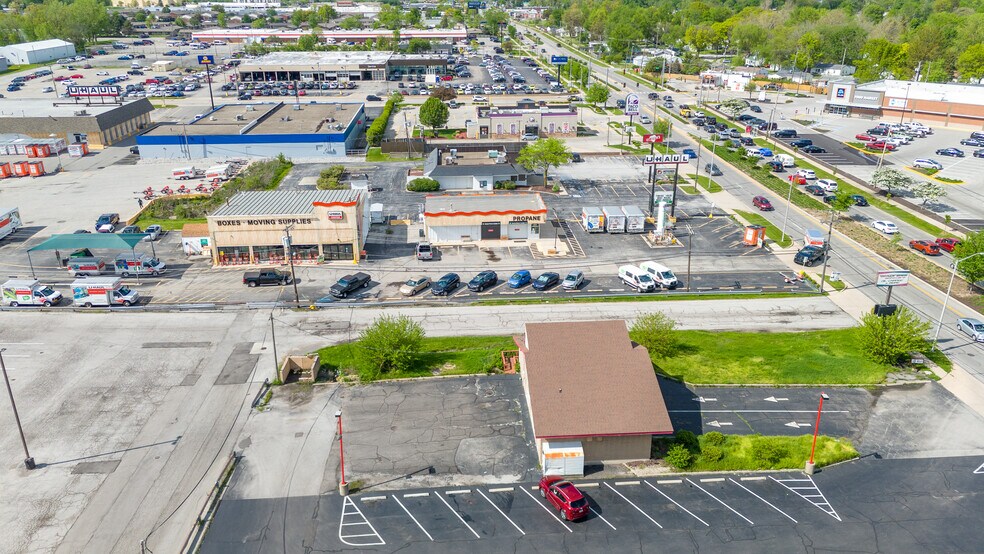 More Photos Of 4535 Coldwater Rd, Fort Wayne General Retail For Sale