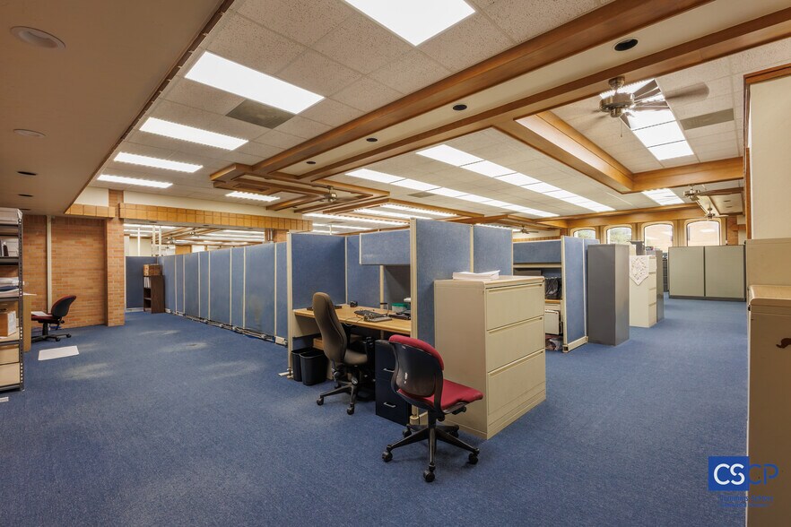 More Photos Of 855 W Ash Ave, Duncan Office For Sale