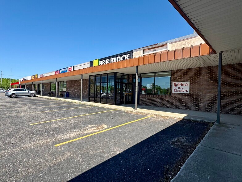 Primary Photo Of 1681 Benzie Hwy, Benzonia Convenience Store For Sale