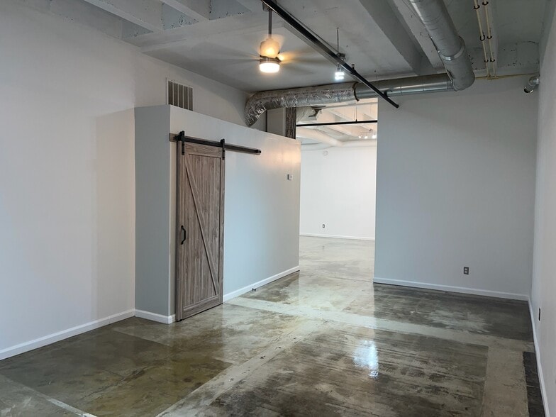 More Photos Of 555 Whitehall St SW, Atlanta Distribution For Lease