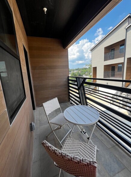 More Photos Of 1807 Logan Ave, Knoxville Apartments For Sale