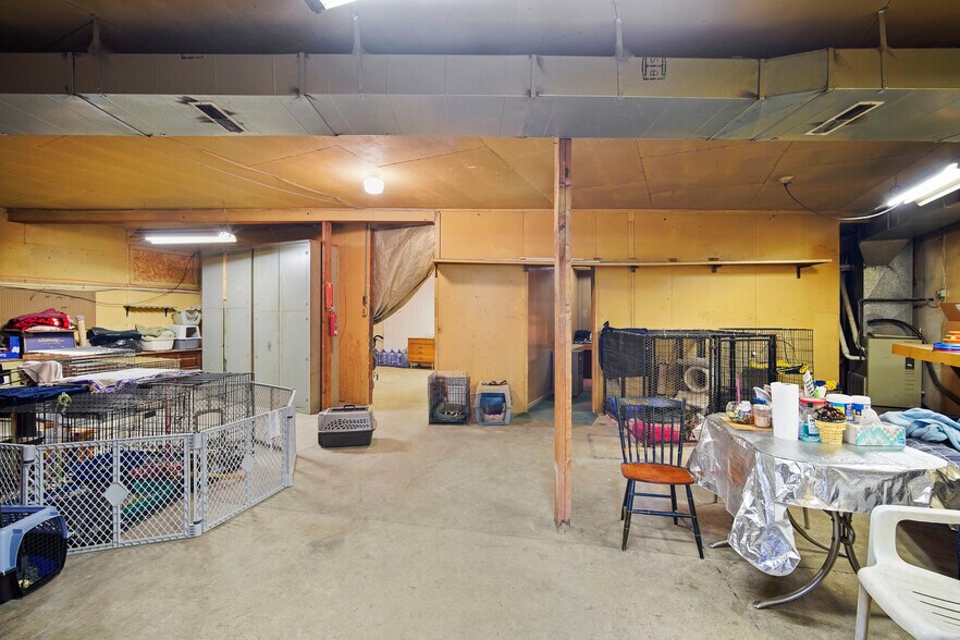 More Photos Of 3980 Ann Arbor Rd, Jackson Light Manufacturing For Sale