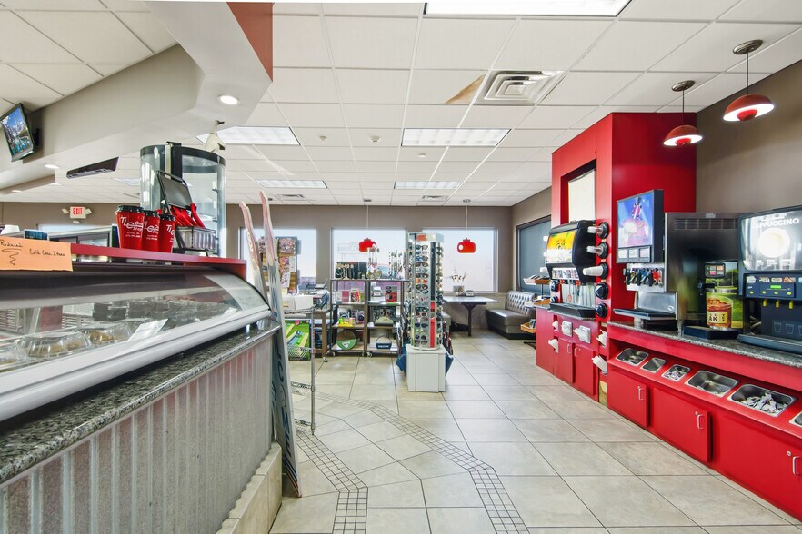 More Photos Of 7 Honey Springs Loop, Brumley Service Station For Sale