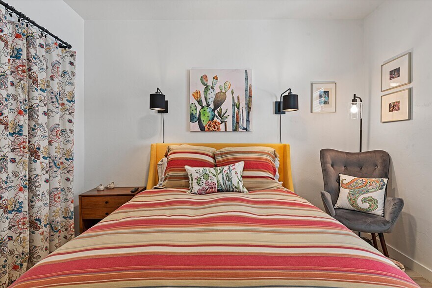 More Photos Of 1905 2nd St, Baker City Storefront Retail Residential For Sale