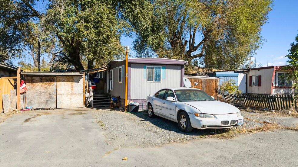 More Photos Of 6993 SE Road U, Warden Manufactured Housing Mobile Home Park For Sale
