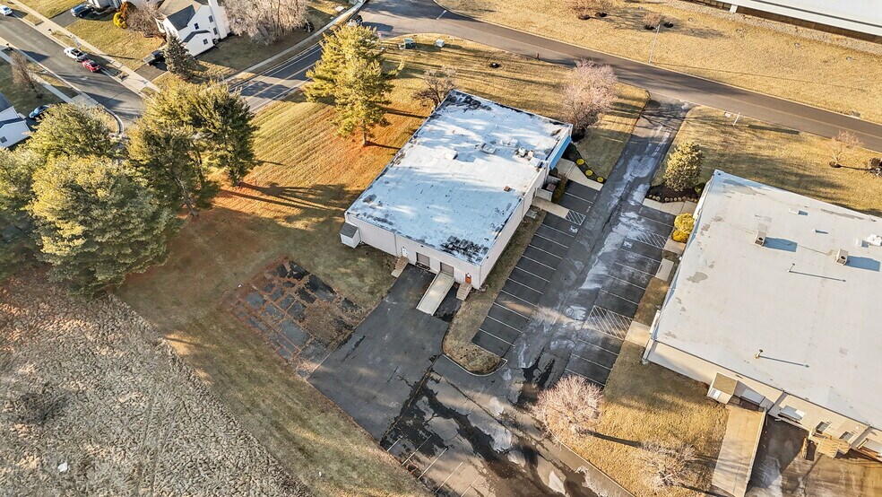 More Photos Of 2 Pheasant Run, Newtown Research And Development For Sale