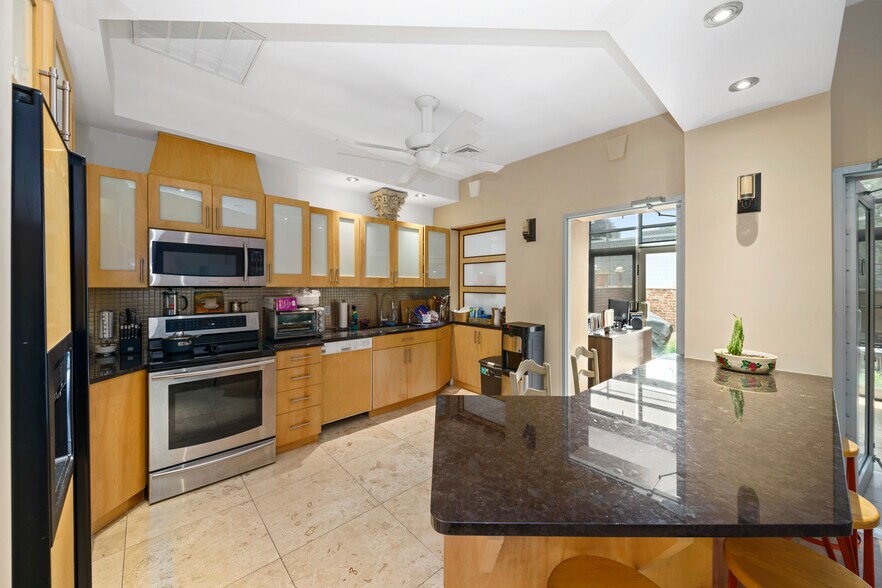 More Photos Of 11-36 31st Ave, Astoria Apartments For Sale