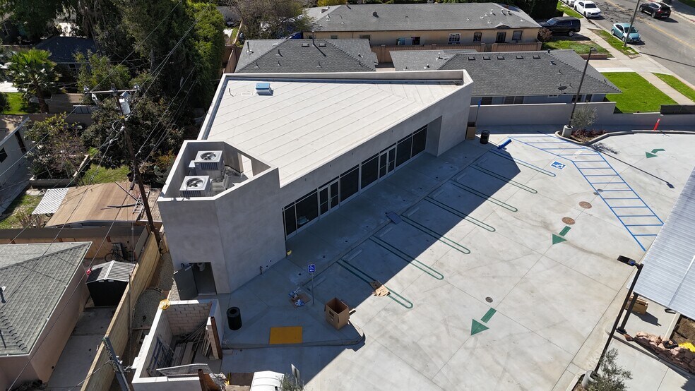 More Photos Of 887 N Glassell St, Orange Freestanding For Lease