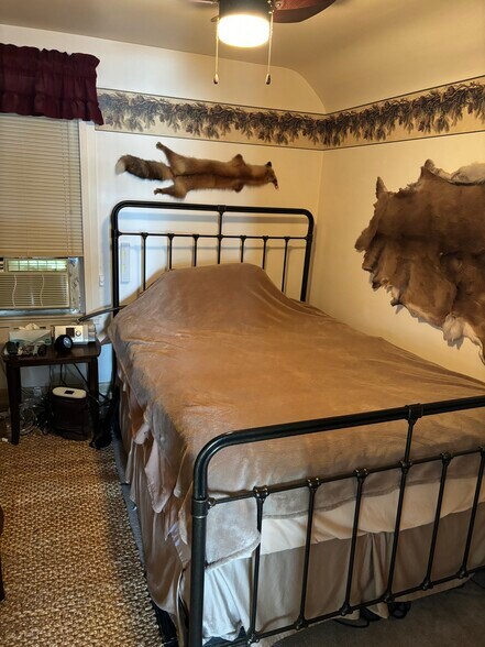 More Photos Of 2884 Fort St, Lincoln Park Office Residential For Sale