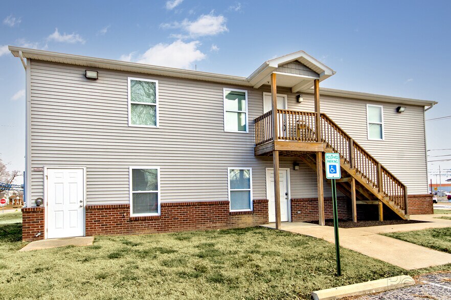 Primary Photo Of 2010 W Indiana St, Evansville Apartments For Sale