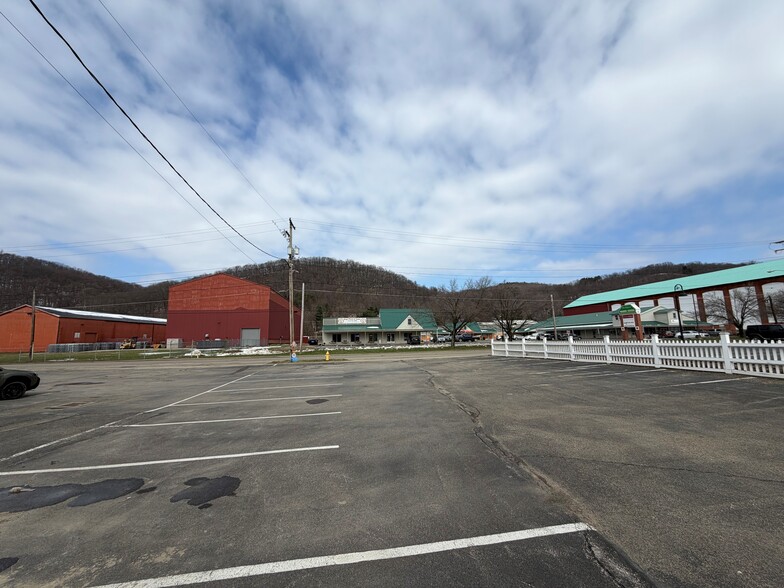 Primary Photo Of , Warren Unknown For Sale