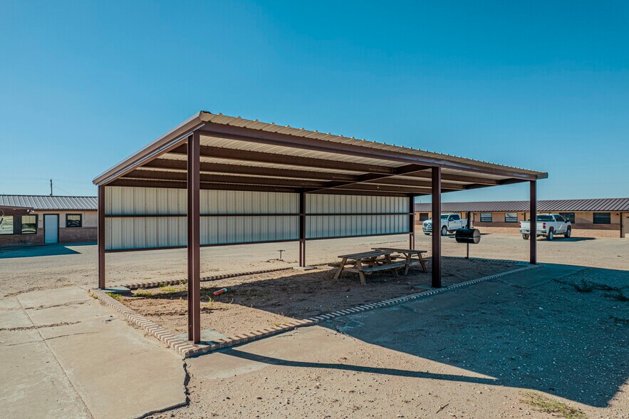 More Photos Of 2724 W Marland St, Hobbs Hotel For Sale