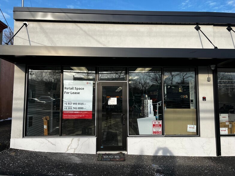 More Photos Of 72-76 Route 59, Spring Valley Freestanding For Lease
