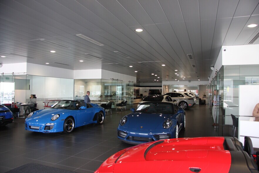 More Photos Of 1045 S State St, Salt Lake City Auto Dealership For Lease