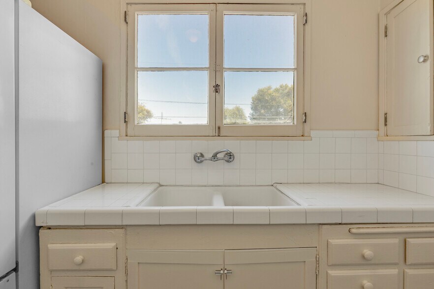 More Photos Of 4261 Leimert Blvd, Los Angeles Apartments For Sale