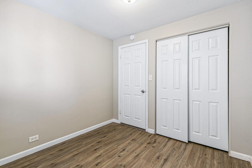 More Photos Of 1592 Lansing St, Aurora Apartments For Sale