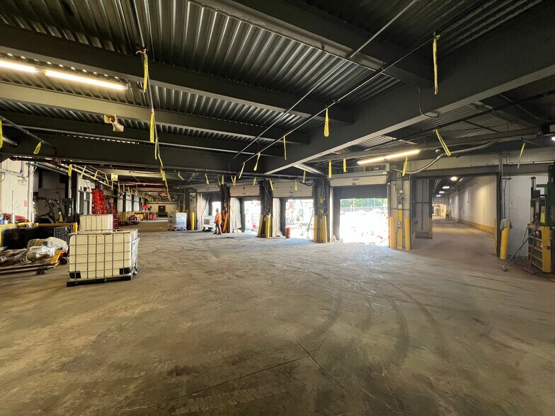 More Photos Of 87 Mill St, Liberty Manufacturing For Sale