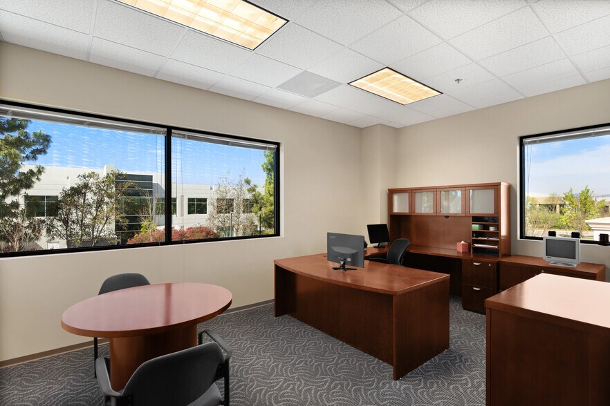 More Photos Of 3785 Brickway Blvd, Santa Rosa Office For Sale