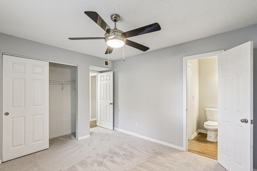 More Photos Of 4610 N Armenia Ave, Tampa Apartments For Sale