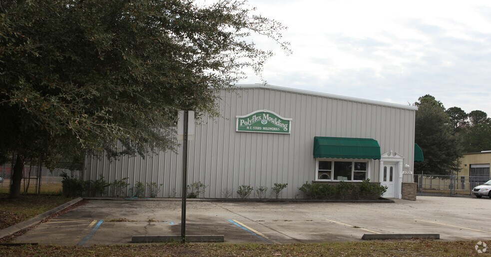 More Photos Of 11331 Distribution Ave E, Jacksonville Warehouse For Lease