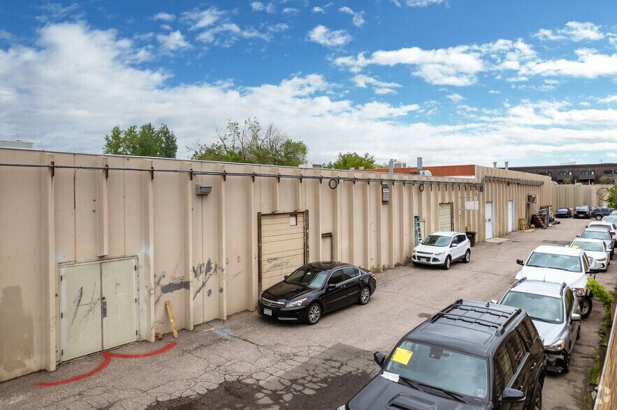 More Photos Of 3200 Valmont Rd, Boulder Showroom For Lease