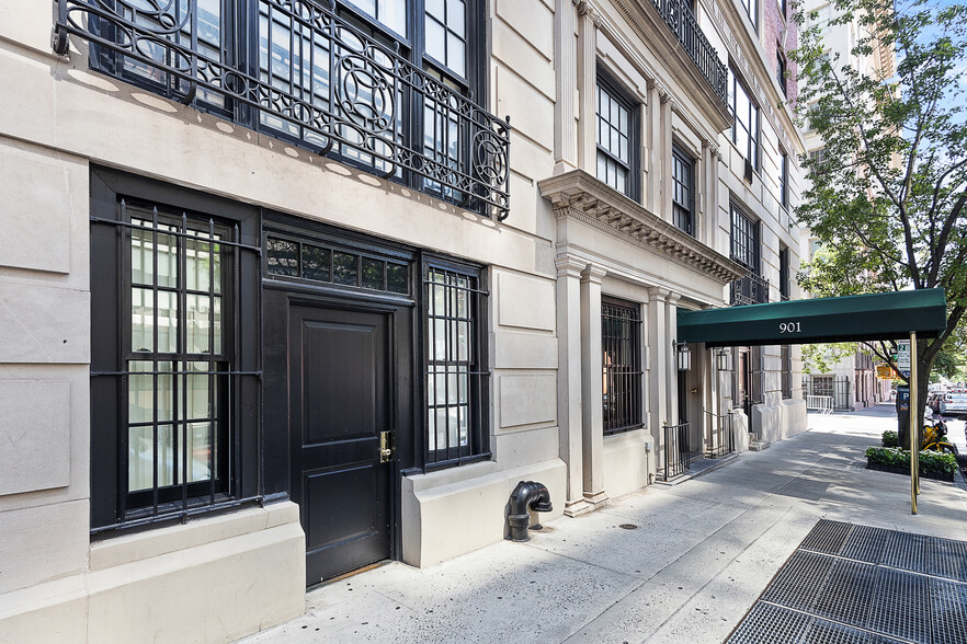 Primary Photo Of 901-903 Lexington Ave, New York Apartments For Sale