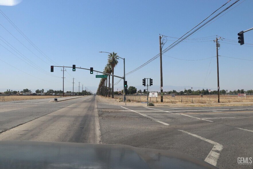 More Photos Of SWC Hosking & S Union Ave, Bakersfield Land For Sale